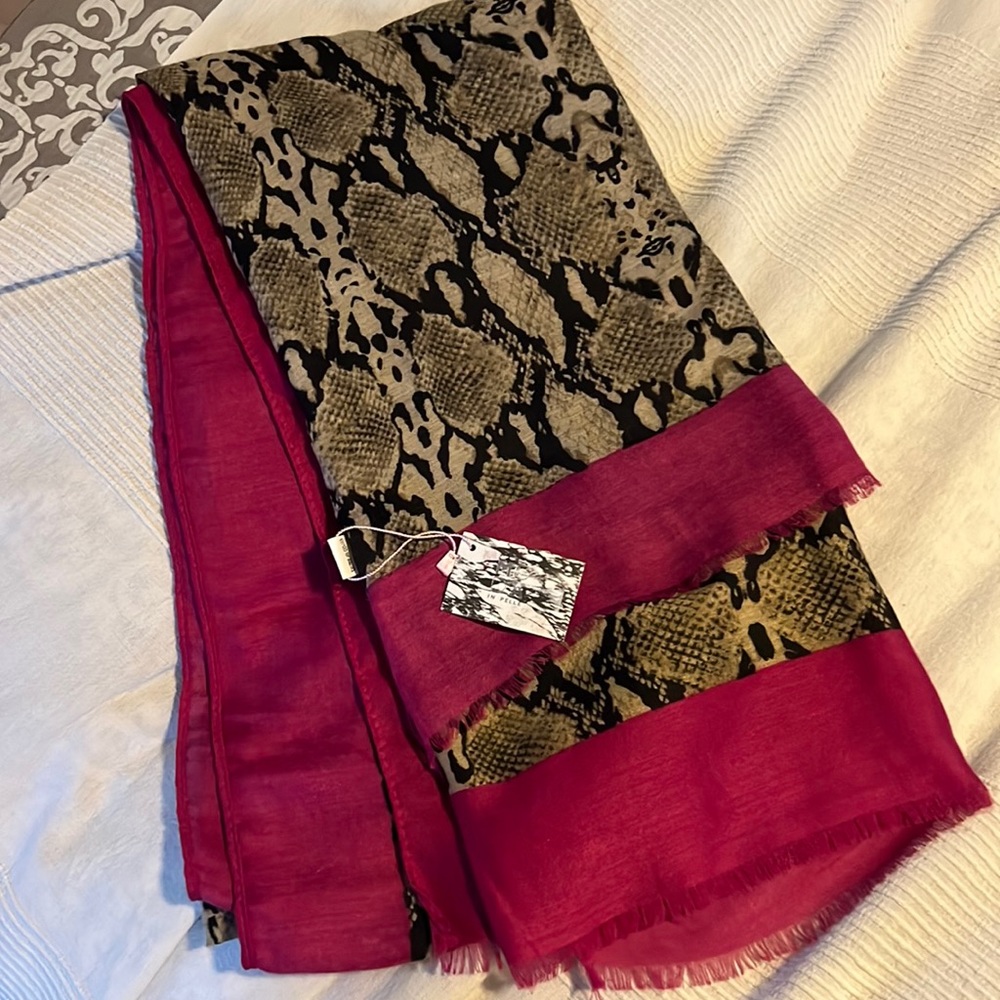 Beautiful Moda Scarf!
